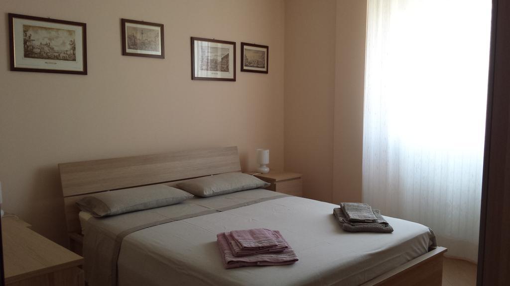 Lecce Barocca - La Casa di Roby Appartamento Esterno foto